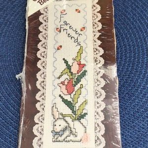 🌿NWOT Vintage Cross Stitch Bookmark🌿